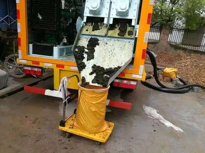 吸污净化车能清理隔油池吗？专业解决方案来了！